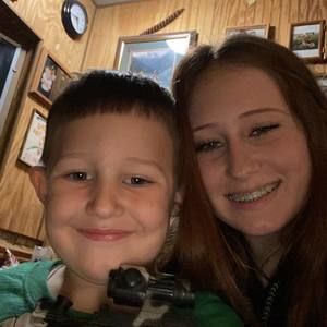 Meet your Posher, Kayce